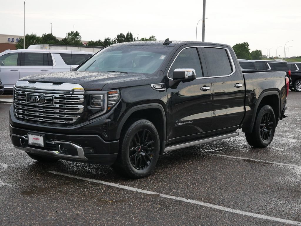 Used 2023 GMC Sierra 1500 Denali w/ Technology Package AWD/4WD image 5