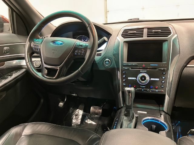 Used 2016 Ford Explorer Limited w/ Equipment Group 301A AWD/4WD image 61