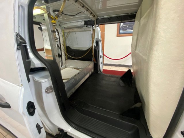 Used 2017 Ford Transit Connect XL image 13