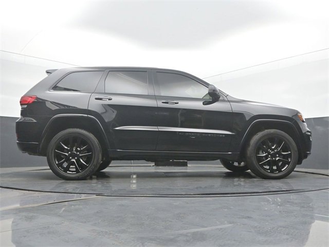 Used 2022 Jeep Grand Cherokee Laredo X image 52