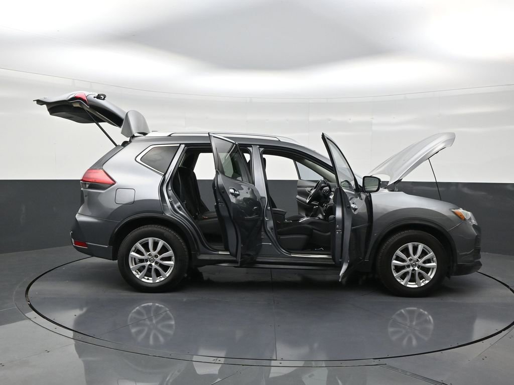 Used 2017 Nissan Rogue SV FWD image 29