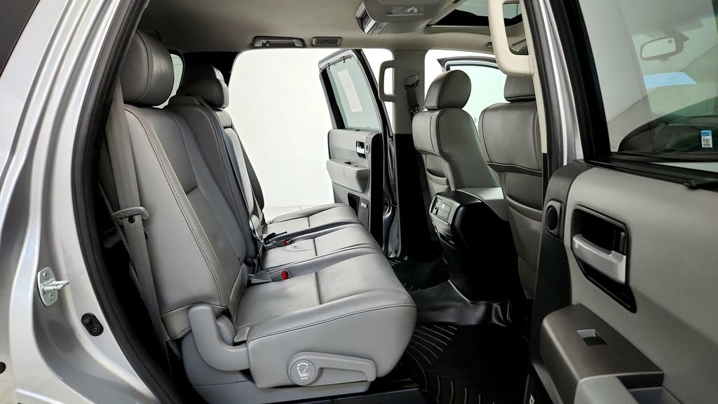 Used 2017 Toyota Sequoia Limited w/ Safety & Convenience Package AWD/4WD image 17