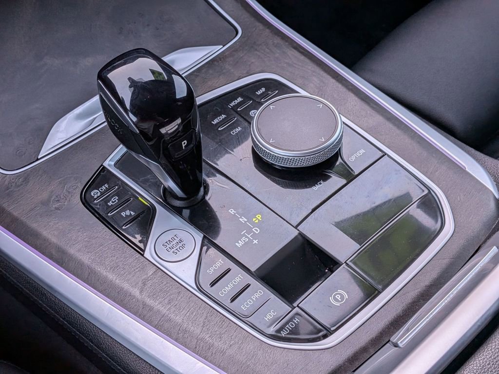 Used 2022 BMW X5 xDrive40i w/ Climate Comfort Package image 26