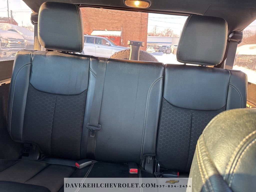 Used 2018 Jeep Wrangler Unlimited Sport image 19