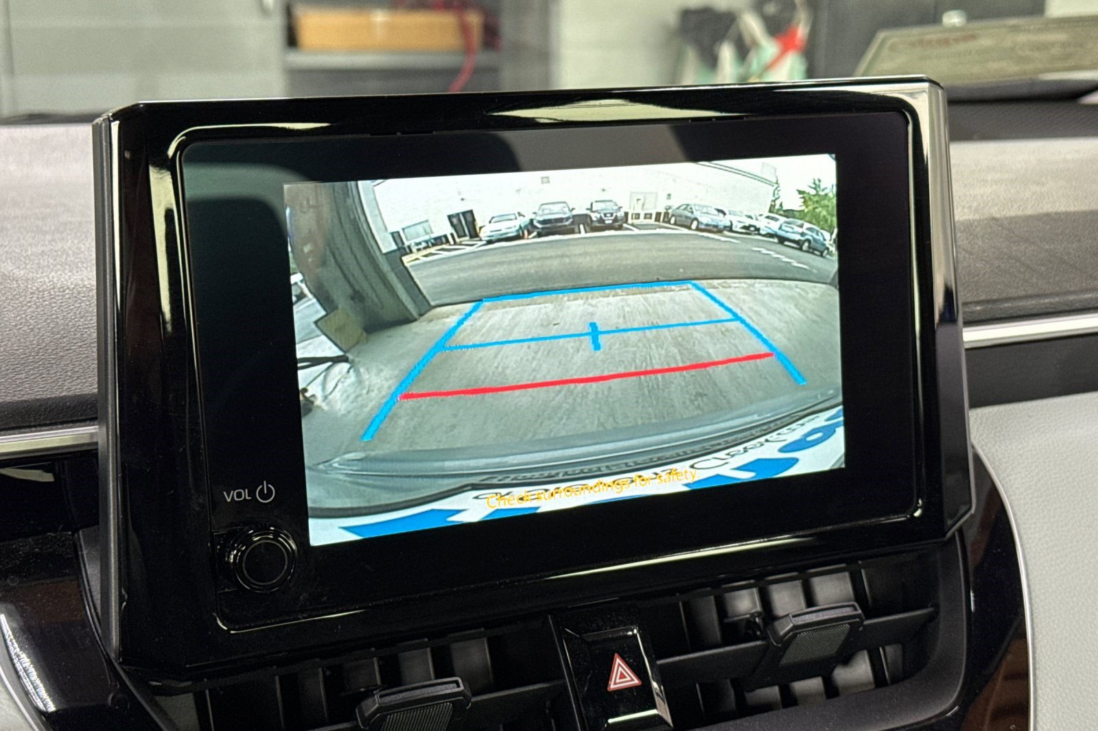 Used 2024 Toyota Corolla SE w/ Convenience Package image 25