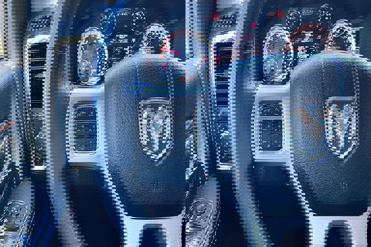 Used 2017 RAM 1500 Laramie w/ Convenience Group image 25