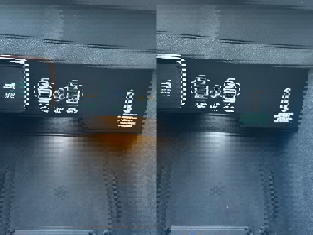 Used 2023 Jeep Grand Wagoneer Series II image 14