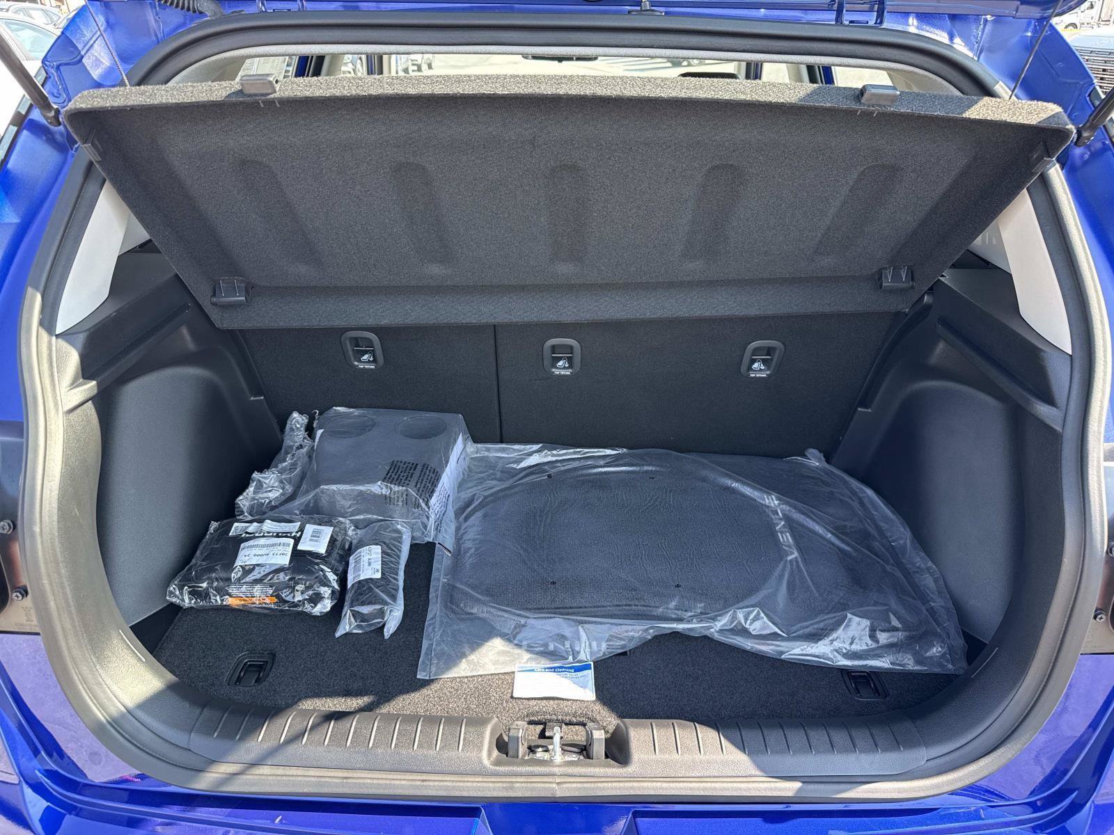 Certified 2025 Hyundai Venue Limited FWD image 22