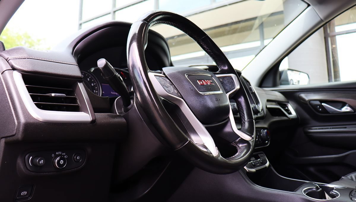 Used 2023 GMC Terrain SLT AWD/4WD image 40