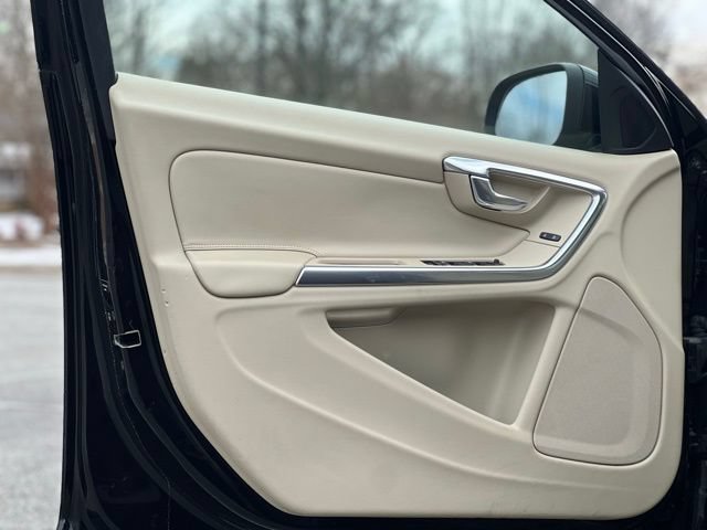 Used 2013 Volvo S60 T5 FWD image 9