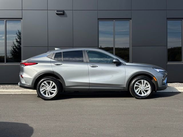 Used 2024 Buick Envista Preferred w/ Convenience I Package FWD image 8