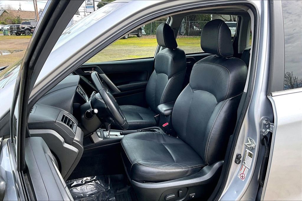 Used 2015 Subaru Forester 2.5i Limited image 9