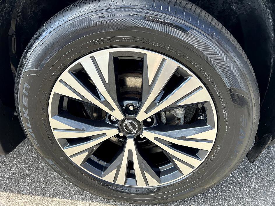 Certified 2023 Nissan Rogue SV w/ SV Premium B Package image 12