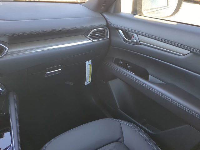 New 2025 MAZDA CX-5 Signature image 16