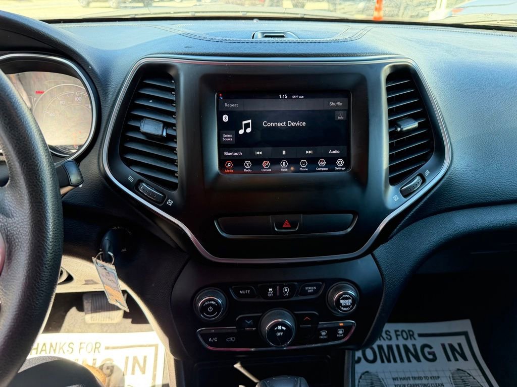 Used 2020 Jeep Cherokee Latitude image 17