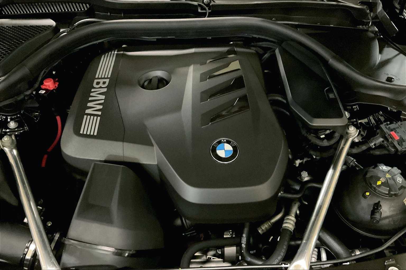 Used 2025 BMW 530i RWD image 17