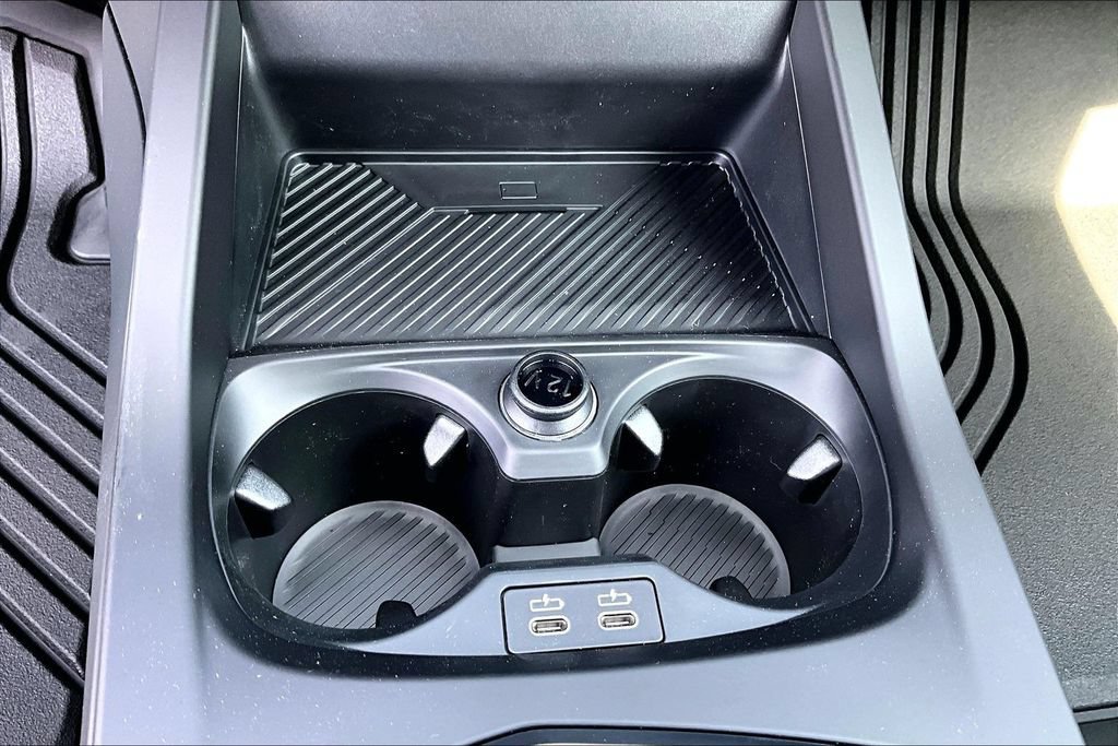 New 2026 BMW M235i xDrive w/ Technology Package AWD/4WD image 18