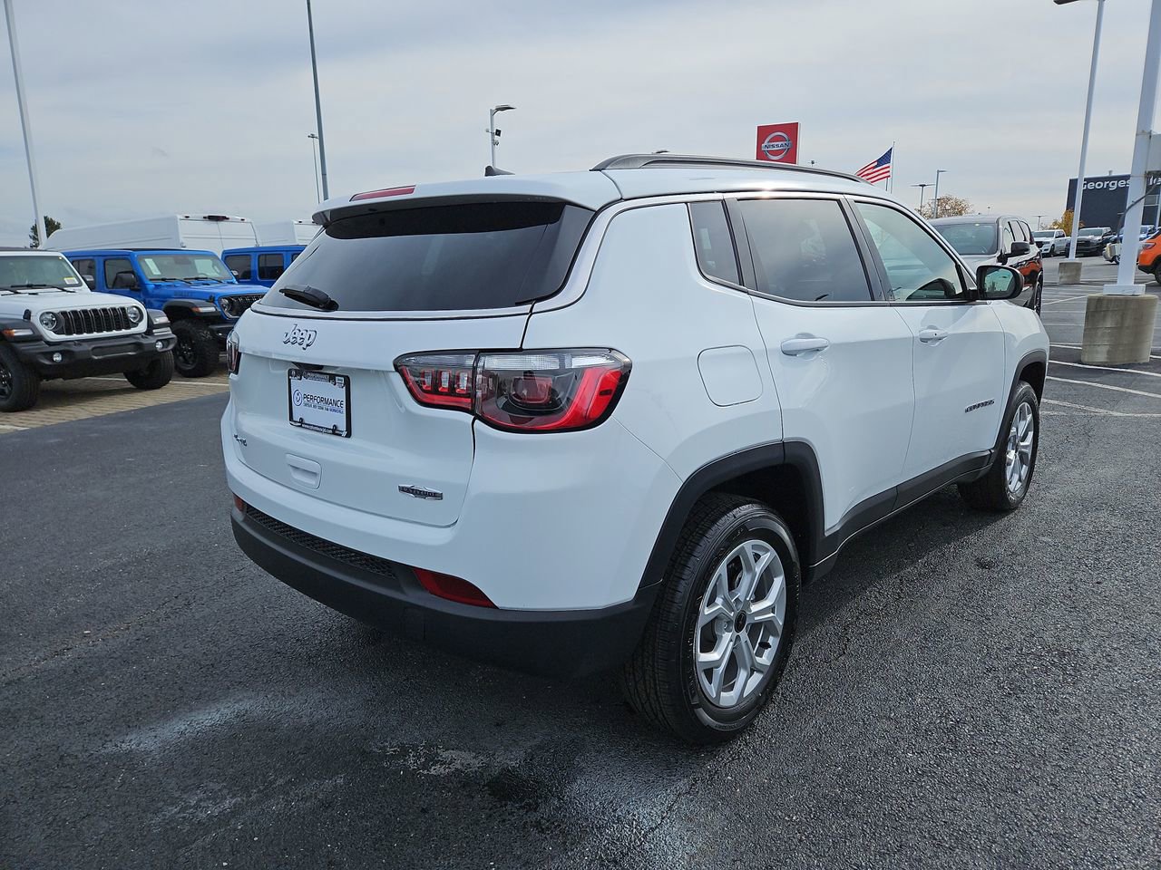 New 2026 Jeep Compass Latitude image 7