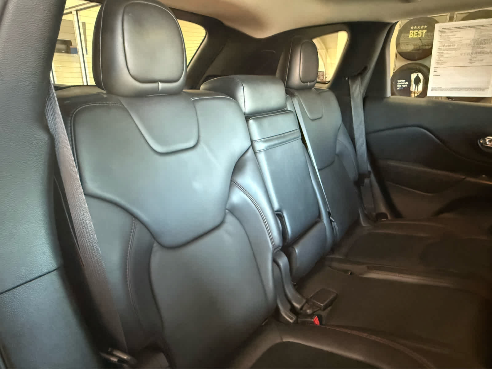 Used 2015 Jeep Cherokee Trailhawk w/ Leather Interior Group AWD/4WD image 31