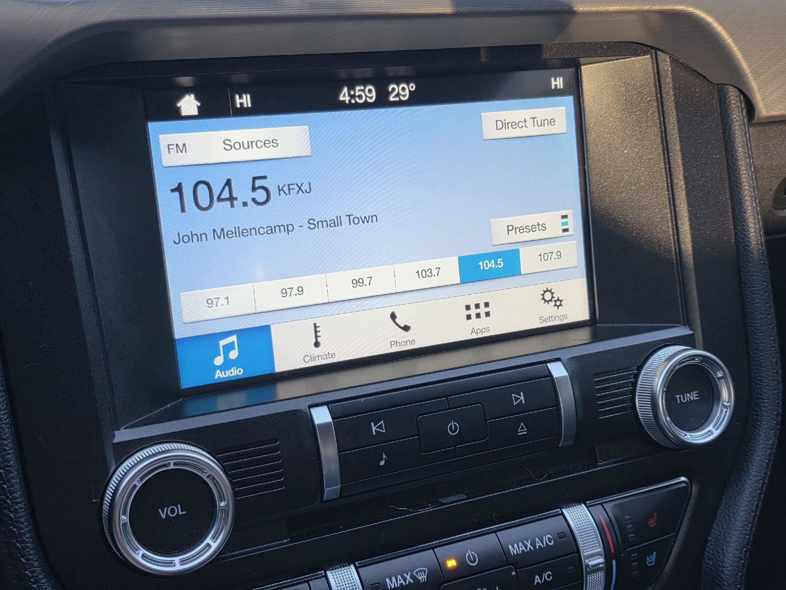 Used 2018 Ford Mustang Premium image 17