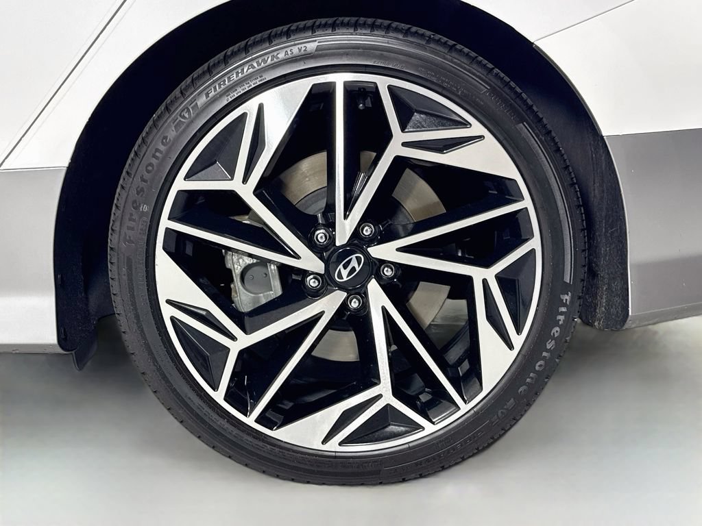 Used 2023 Hyundai Ioniq 6 SEL AWD/4WD image 10