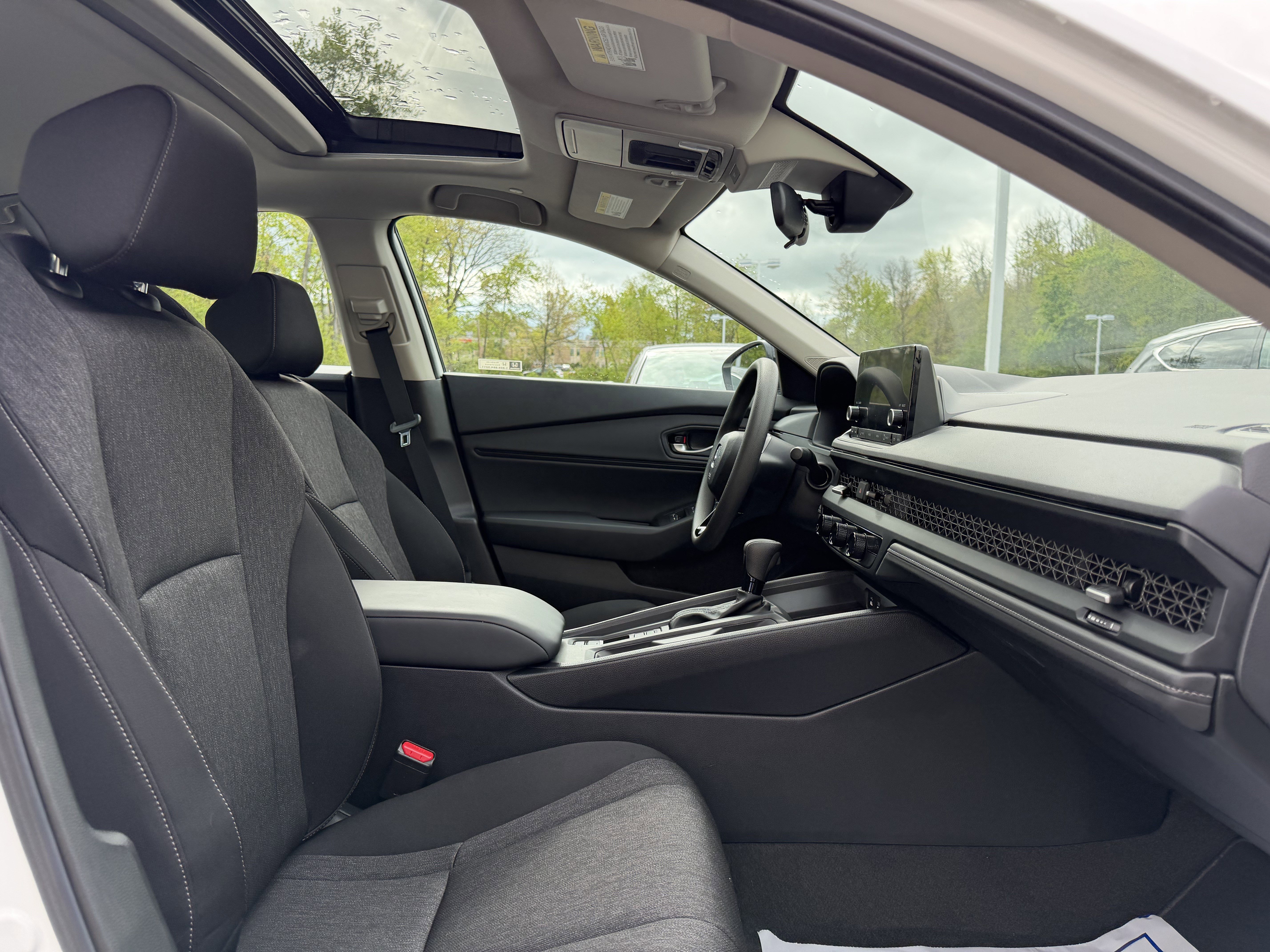Certified 2025 Honda Accord SE image 12