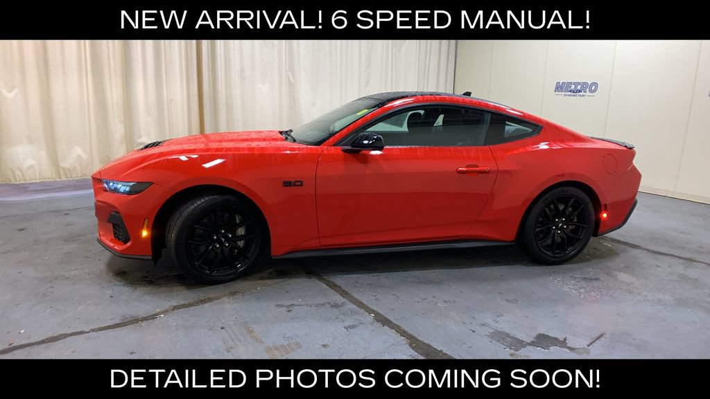 Used 2025 Ford Mustang GT RWD image 6