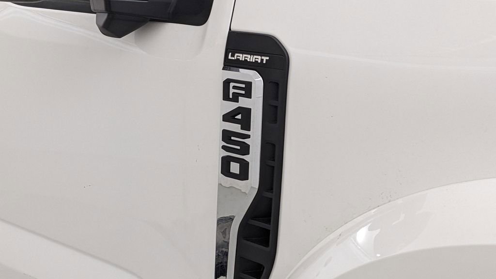 Used 2026 Ford F450 Lariat w/ Lariat Premium Package image 42