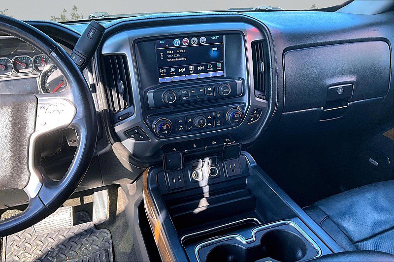 Used 2017 Chevrolet Silverado 1500 LTZ w/ Sport Package AWD/4WD image 10