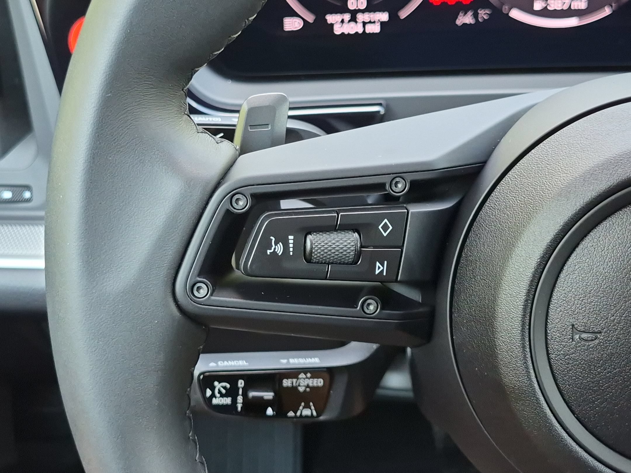 Certified 2024 Porsche Cayenne AWD/4WD image 9