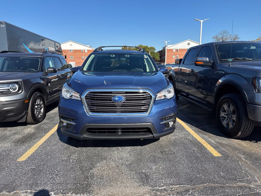 Used 2020 Subaru Ascent Limited w/ Technology Package AWD/4WD image 2