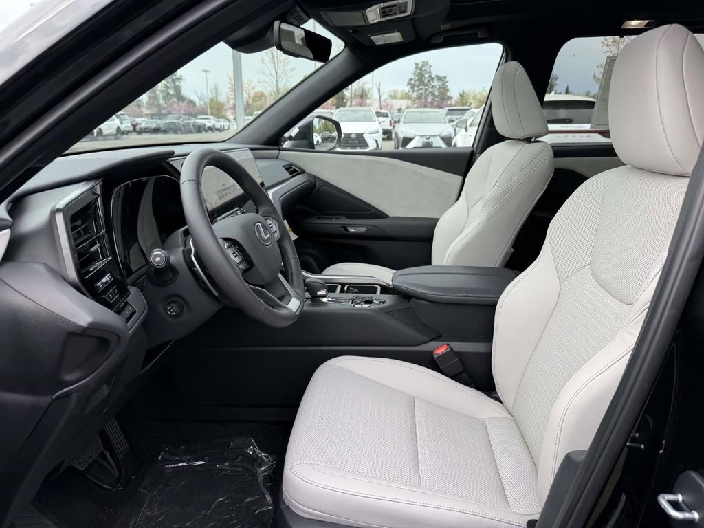 Used 2026 Lexus TX 350 AWD w/ Technology Package image 14
