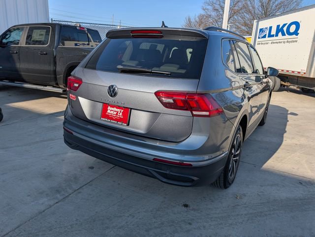 Used 2022 Volkswagen Tiguan S image 27