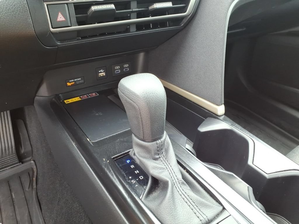 Used 2026 Toyota Camry LE w/ Convenience Package FWD image 23
