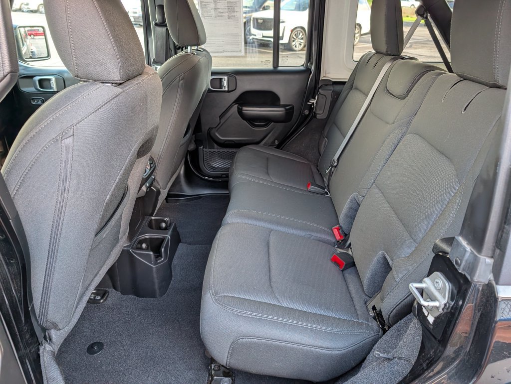 Used 2020 Jeep Wrangler Unlimited Sport AWD/4WD image 17