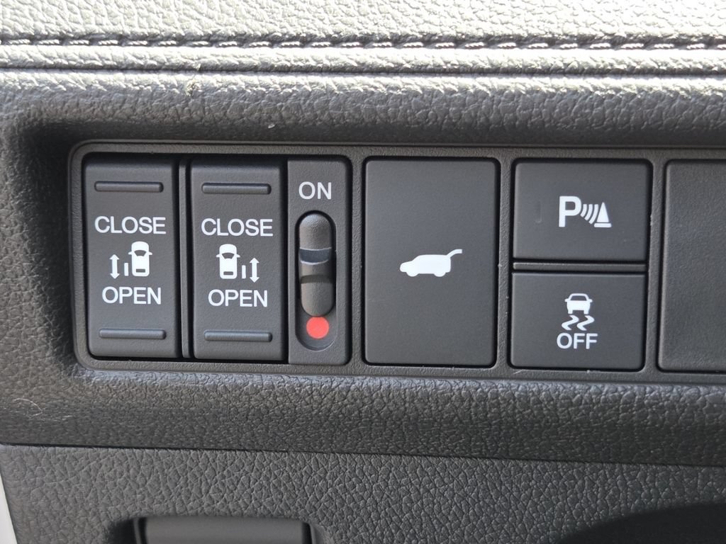 Certified 2026 Honda Odyssey Elite image 34