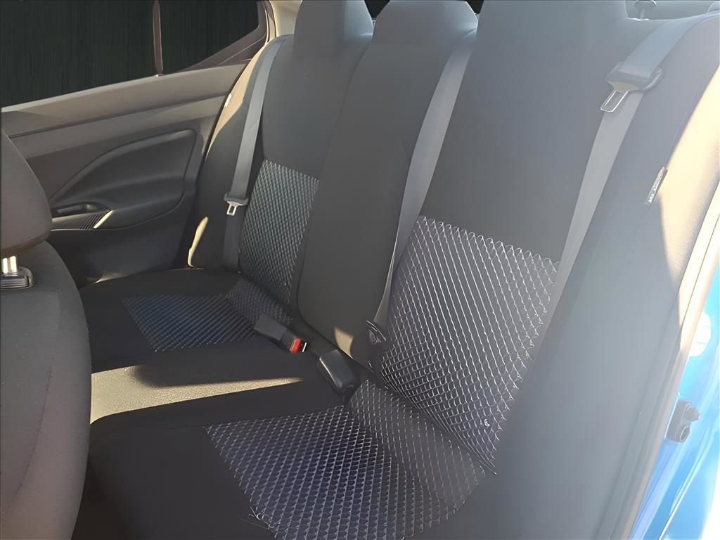 Used 2022 Nissan Versa S image 17