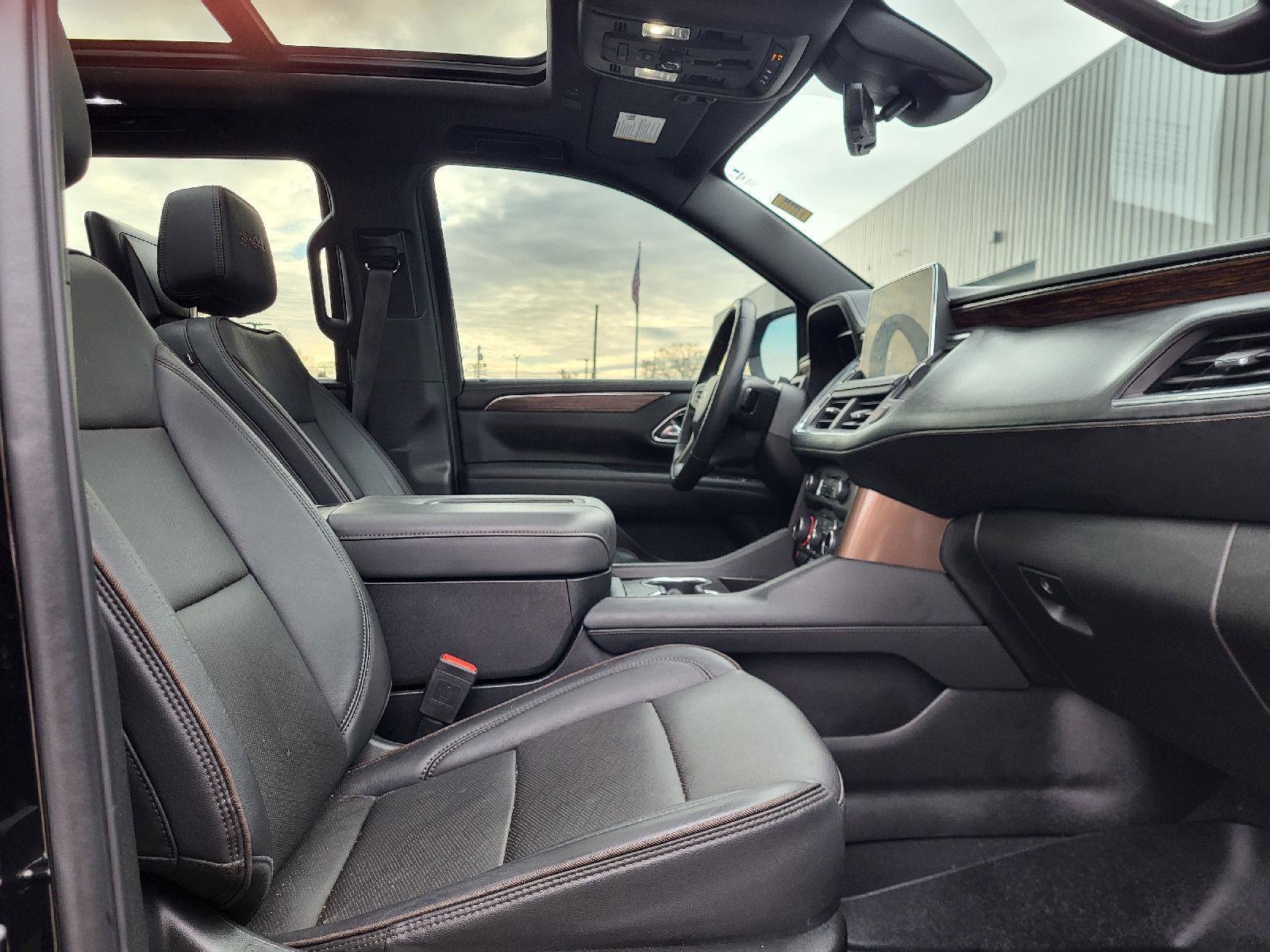 Used 2023 Chevrolet Tahoe High Country w/ Advanced Technology Package image 12