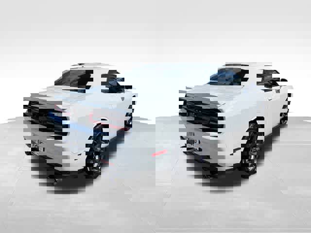 Used 2019 Dodge Challenger GT image 4