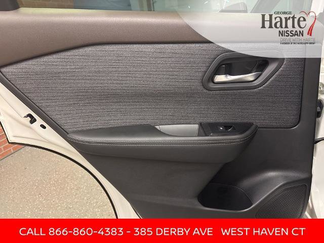 Certified 2023 Nissan Rogue SV image 26