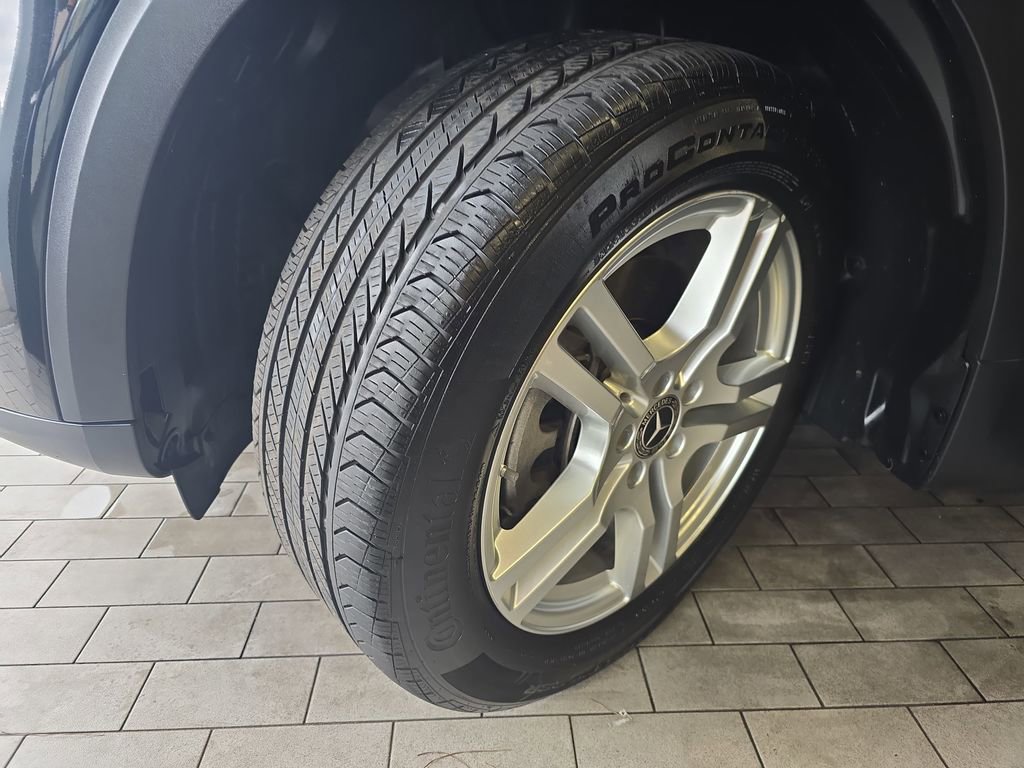 Certified 2021 Mercedes-Benz GLB 250 4MATIC image 34