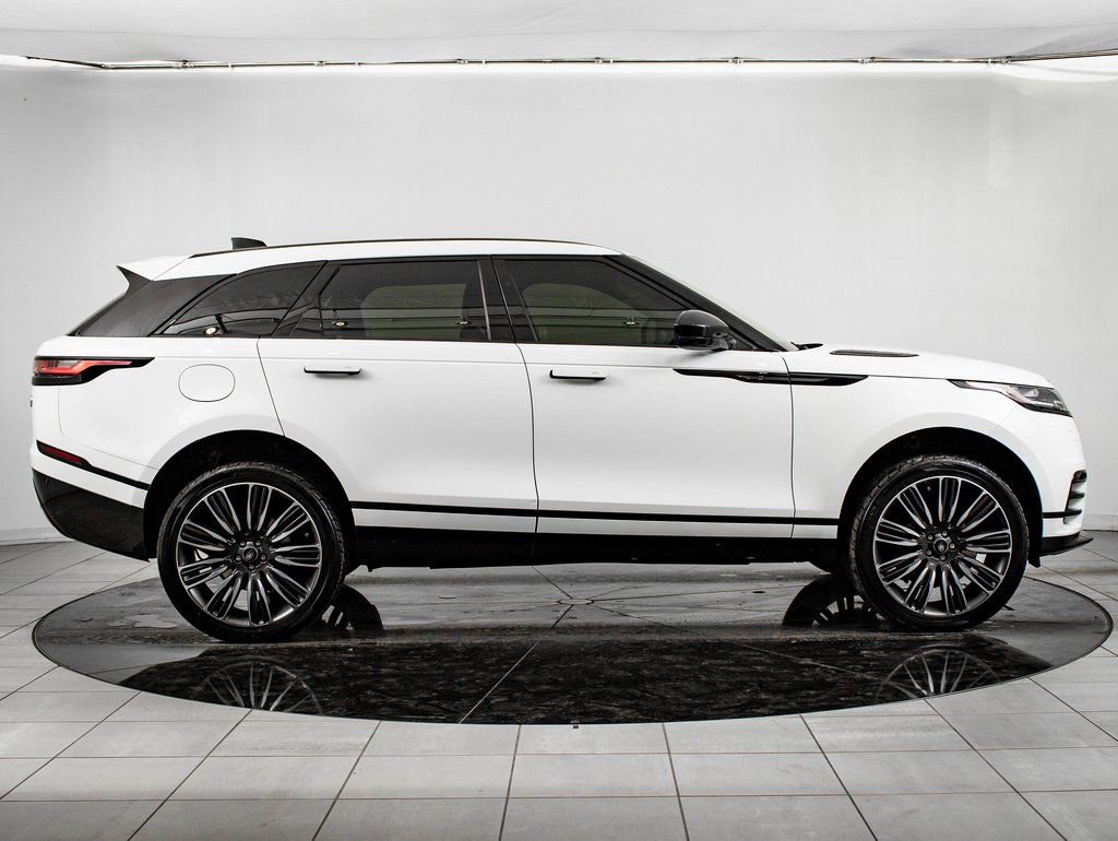 Used 2023 Land Rover Range Rover Velar R-Dynamic S image 6
