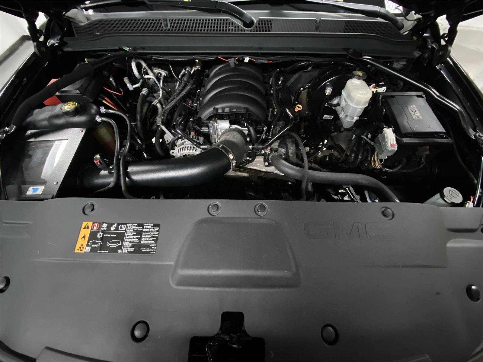 Used 2019 GMC Yukon SLT w/ Graphite Performance Edition image 22