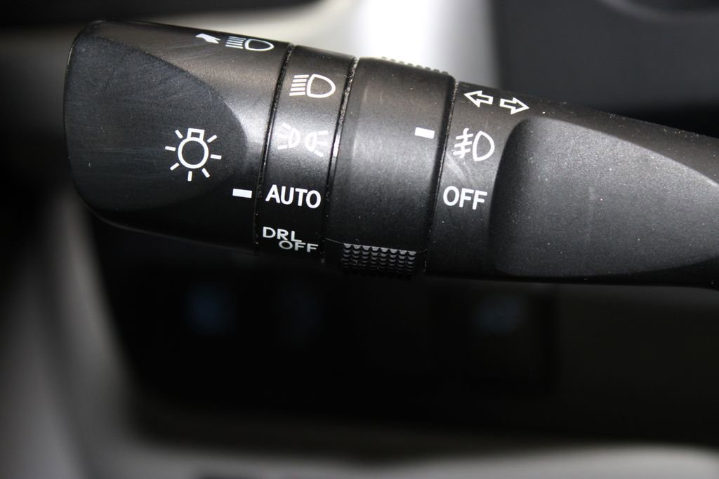 Used 2018 Toyota Highlander XLE FWD image 28