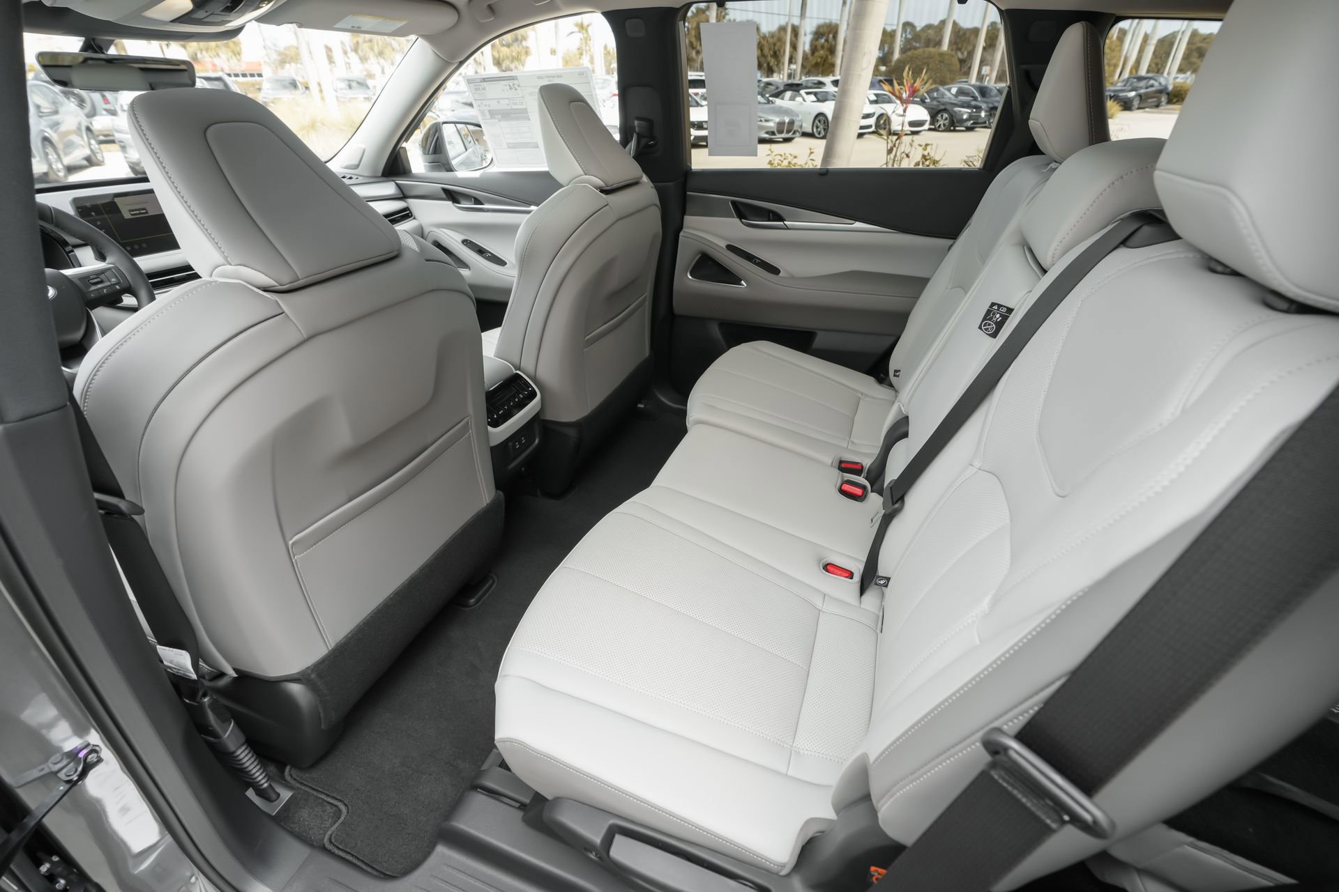 New 2026 INFINITI QX60 Luxe w/ Cargo Package image 26