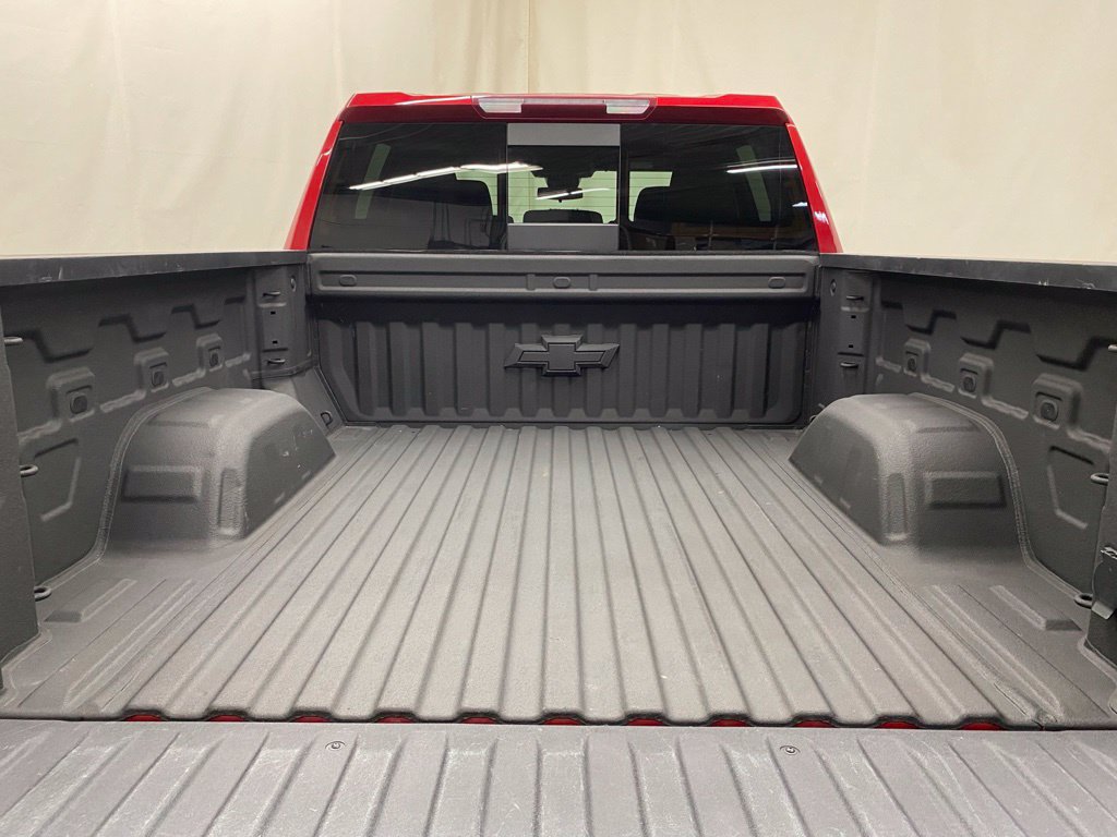 Used 2024 Chevrolet Silverado 1500 LT AWD/4WD image 8