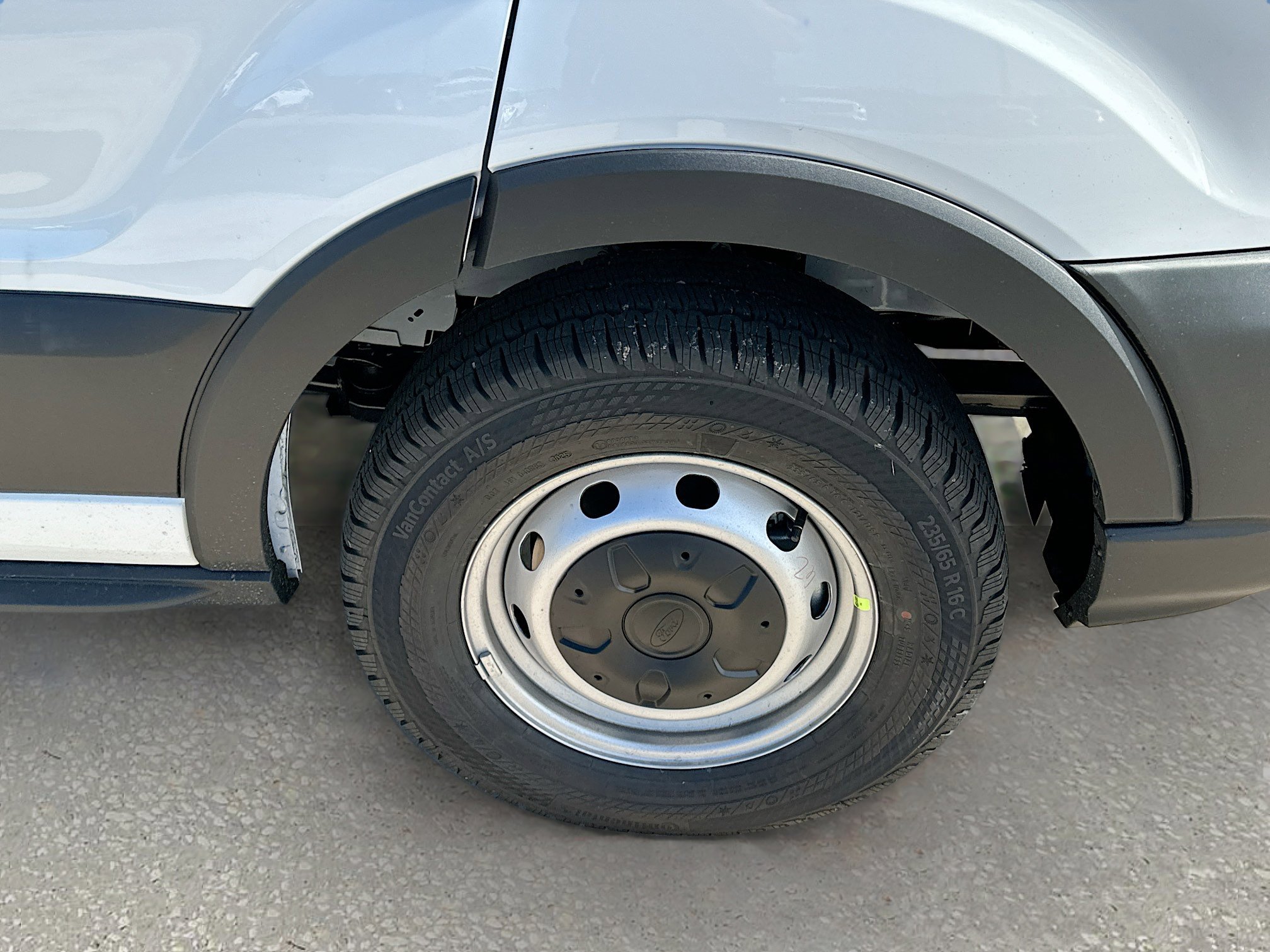 New 2026 Ford Transit 350 148 High Roof Extended w/ Load Area Protection Package image 18