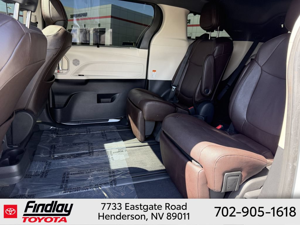Certified 2024 Toyota Sienna Platinum AWD/4WD image 7
