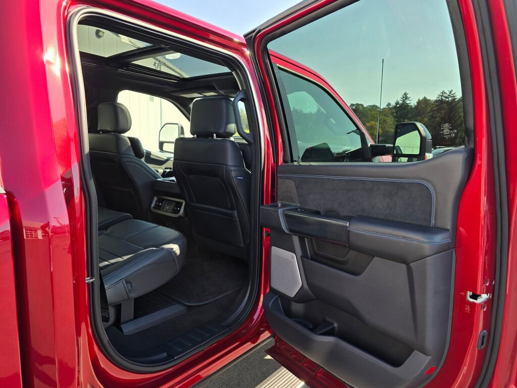 Used 2025 Ford F350 Platinum image 49