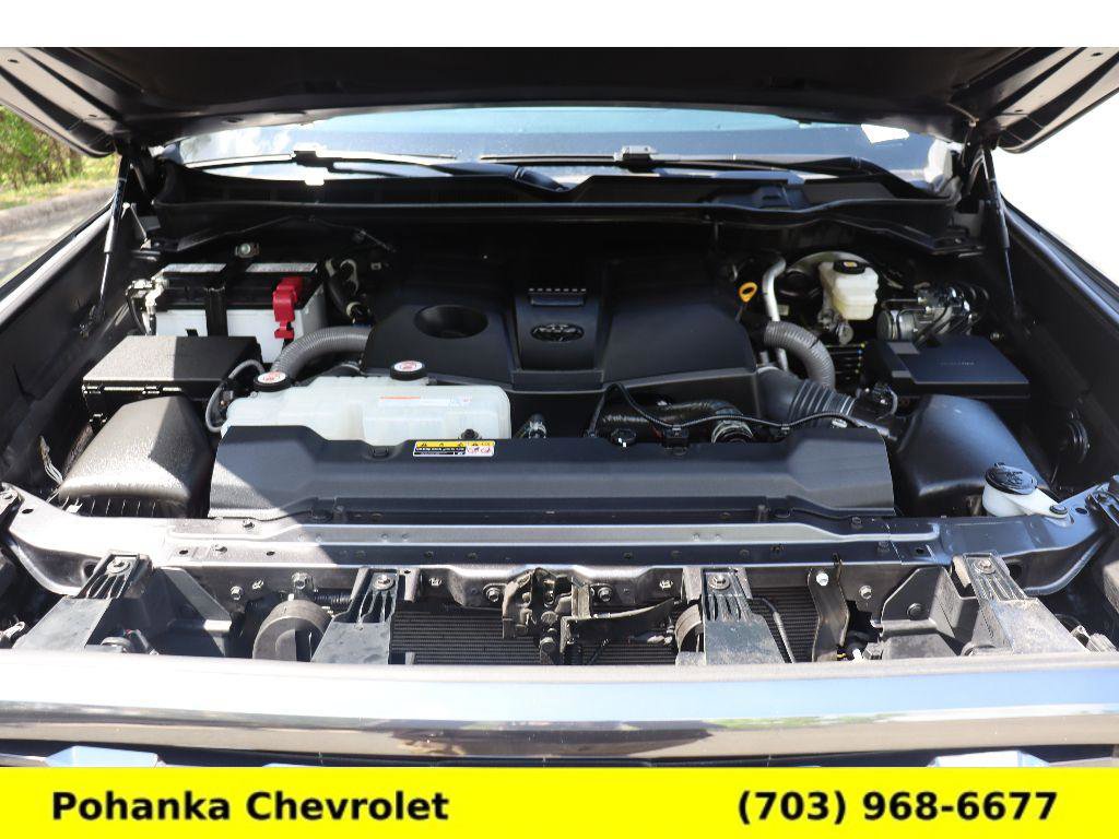 Used 2024 Toyota Tundra Platinum AWD/4WD image 38